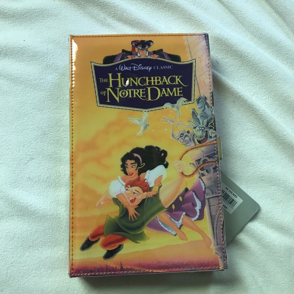 Oh My Disney! Hunchback of Notredame VHS Clutch Purse NWT 90s *IMPERFECT*